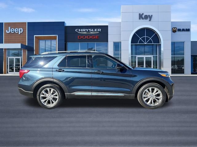 Used 2023 Ford Explorer Limited w/ Equipment Group 301A AWD/4WD image 2
