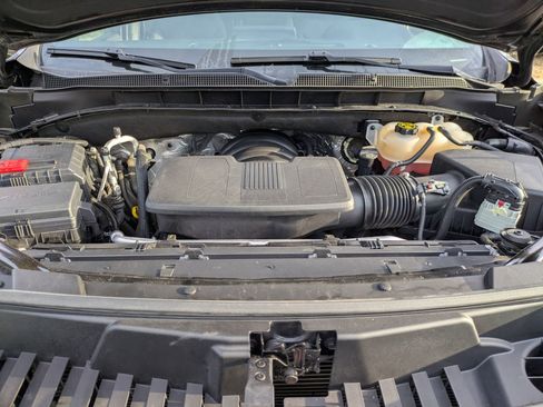 Used 2023 Chevrolet Suburban Z71 w/ Off-Road Capability Package image 41