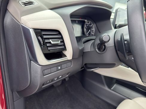 Certified 2023 Nissan Rogue SL w/ SL Premium Package image 14