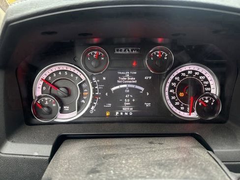 Certified 2018 RAM 2500 Big Horn w/ Sport Appearance Group image 16