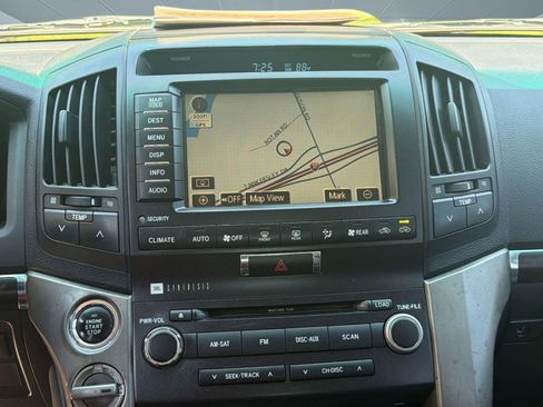 Used 2009 Toyota Land Cruiser AWD/4WD image 21