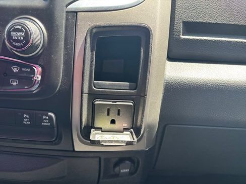 Used 2017 RAM 1500 Lone Star RWD image 34