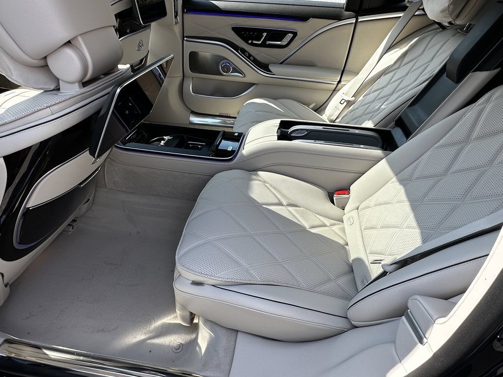 New 2026 Mercedes-Benz Maybach S 680 4MATIC image 30