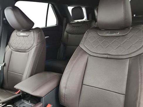 New 2026 Ford Explorer Platinum w/ LUX Leather Package image 10