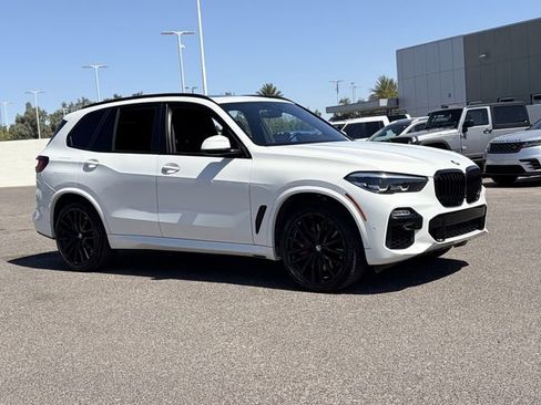 Used 2021 BMW X5 M50i w/ Premium Package AWD/4WD image 4