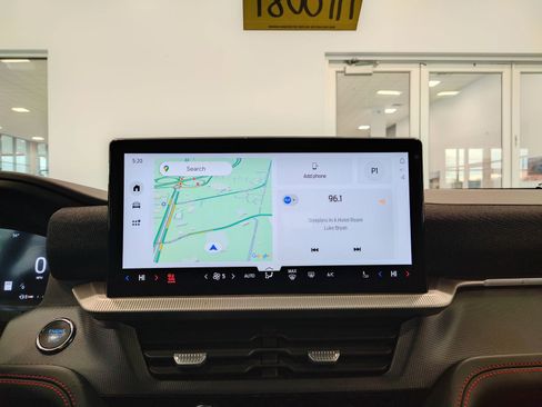 Used 2025 Ford Explorer ST-Line image 27