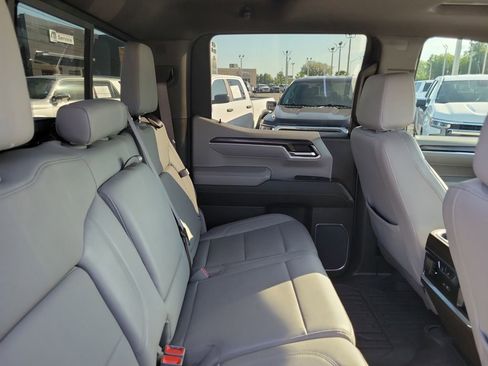 Used 2024 GMC Sierra 1500 SLT w/ SLT Premium Plus Package image 32