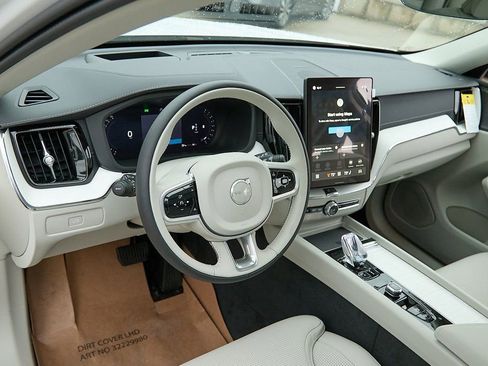 New 2026 Volvo XC60 B5 Ultra w/ Protection Package Premier image 12