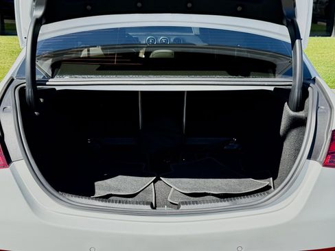 Used 2024 Mercedes-Benz C 300 Sedan image 17