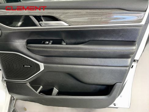 Used 2022 Jeep Wagoneer Series III w/ Convenience Group I AWD/4WD image 38