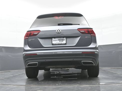 Used 2019 Volkswagen Tiguan SEL w/ 3rd Row Seat Package AWD/4WD image 40