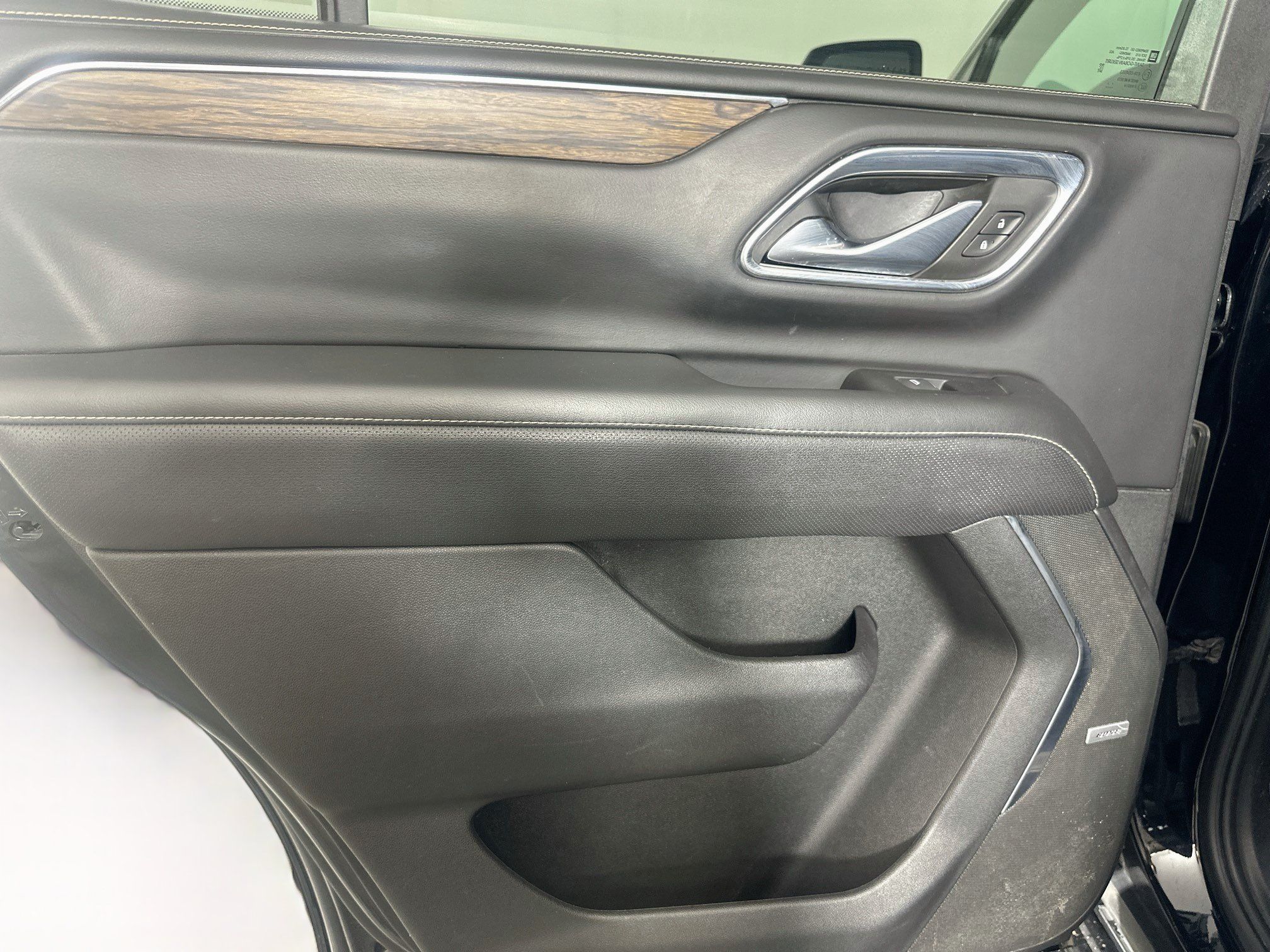 Used 2023 Chevrolet Tahoe Premier RWD image 25