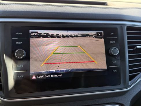 Used 2021 Volkswagen Atlas SE image 10