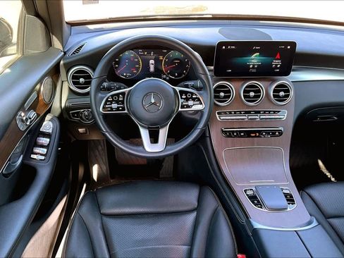 Used 2020 Mercedes-Benz GLC 300 image 6