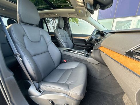Used 2024 Volvo XC90 T8 Plus w/ Protection Package AWD/4WD image 28