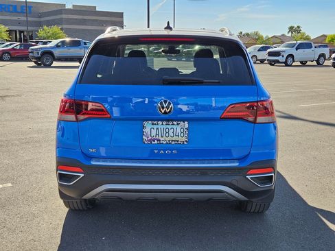 Used 2024 Volkswagen Taos SE image 4