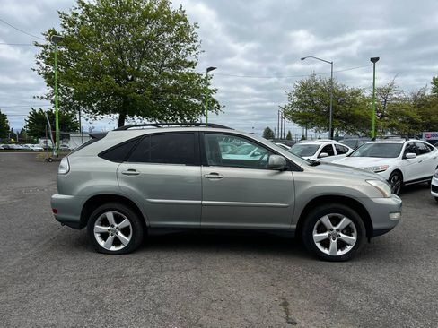 Used 2005 Lexus RX 330 FWD image 2