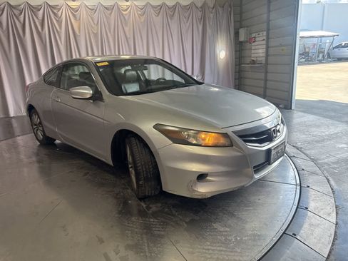 Used 2011 Honda Accord EX-L image 3