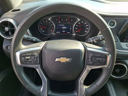 Used 2022 Chevrolet Blazer LT FWD image 18