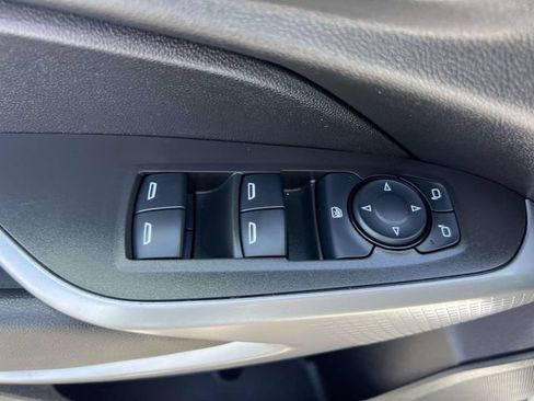 Used 2024 Chevrolet Trax LS w/ LS Convenience Package FWD image 16