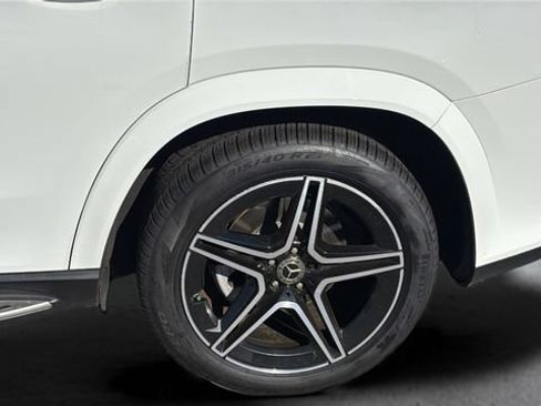 Used 2022 Mercedes-Benz GLS 450 4MATIC image 38