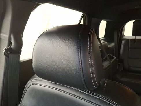 Used 2017 Ford Explorer Limited image 21