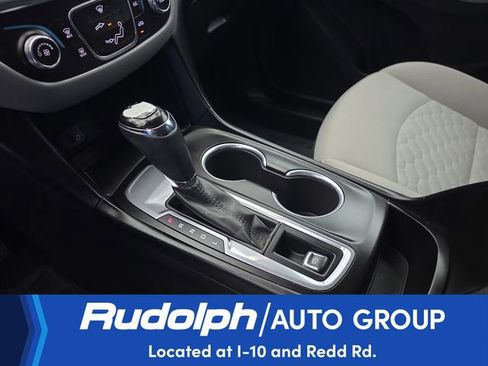 Used 2018 Chevrolet Equinox LT FWD image 24