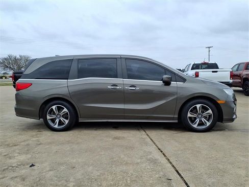 Used 2019 Honda Odyssey Touring image 4