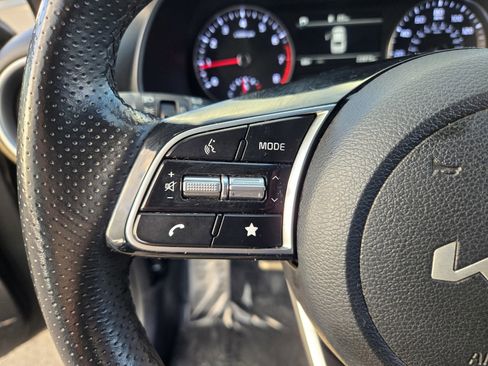 Used 2024 Kia Forte GT-Line w/ GT-Line Premium Package image 15