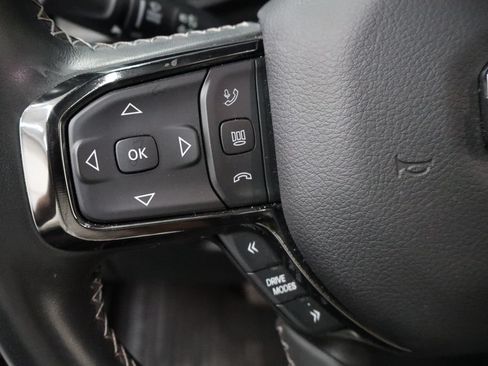 Used 2025 RAM 1500 Limited AWD/4WD image 13