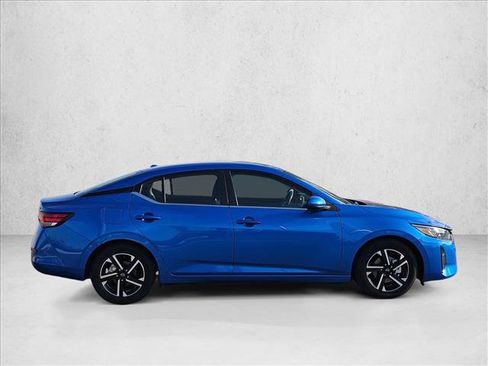 Used 2024 Nissan Sentra SV FWD image 5