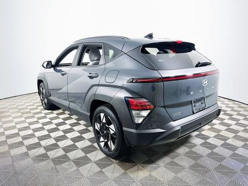 Used 2024 Hyundai Kona SEL w/ Convenience Package FWD image 5