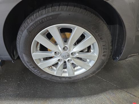Used 2015 Kia Forte EX FWD image 32