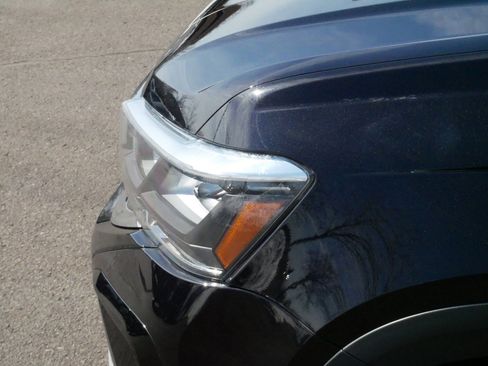 Certified 2023 Volkswagen Taos SE w/ Black Wheel Package image 16