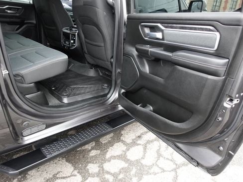 Used 2022 RAM 1500 Big Horn AWD/4WD image 29