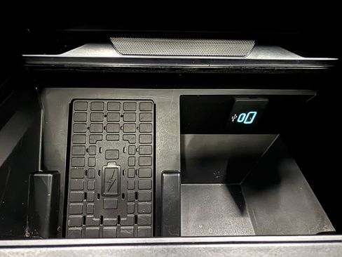 Used 2023 Ford F350 Platinum AWD/4WD image 29