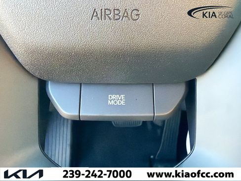 New 2027 Kia Telluride EX image 32