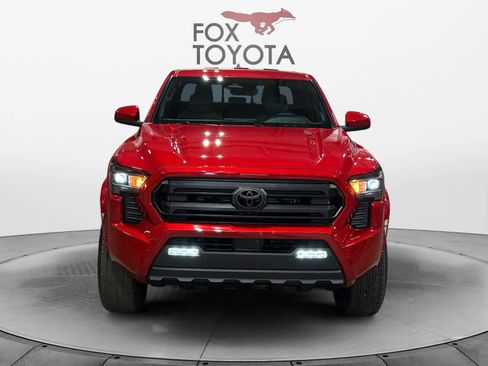 Used 2025 Toyota Tacoma SR5 w/ SR5 Upgrade Package AWD/4WD image 6
