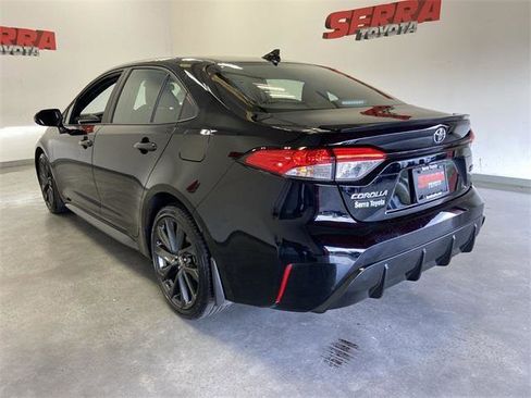 Certified 2025 Toyota Corolla SE image 15