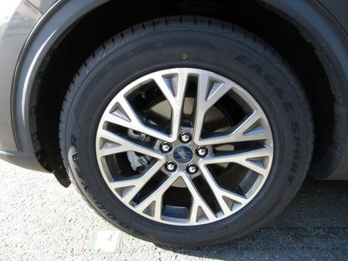 Certified 2022 Ford Escape SEL w/ Technology Package image 5