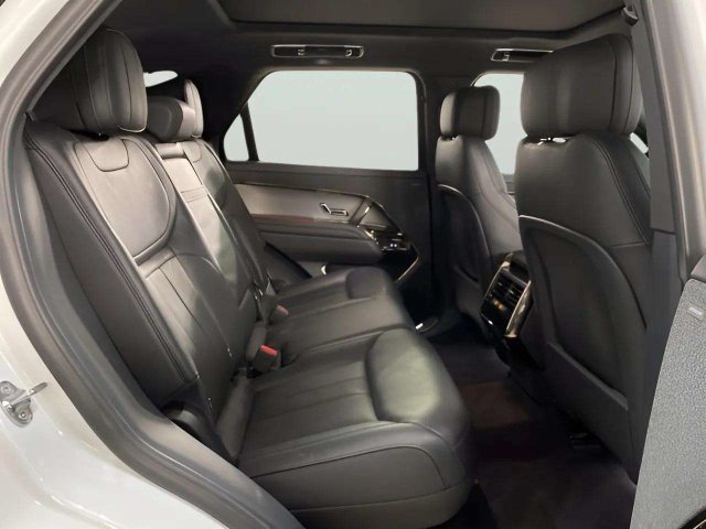 Used 2025 Land Rover Range Rover Sport SE AWD/4WD image 70