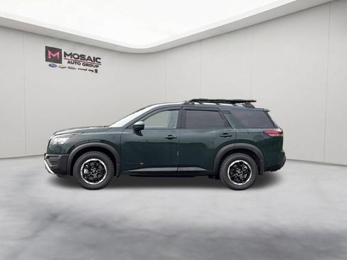 Used 2025 Nissan Pathfinder Rock Creek AWD/4WD image 5