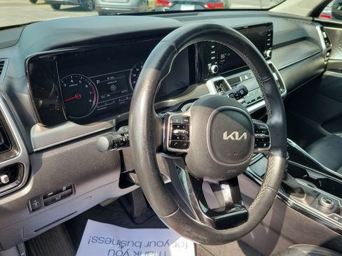 Used 2022 Kia Sorento SX AWD/4WD image 18