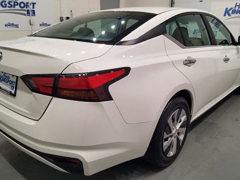 Used 2022 Nissan Altima 2.5 S FWD image 3