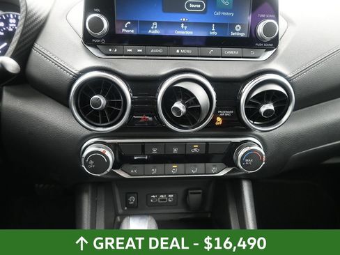 Used 2024 Nissan Sentra SV image 31