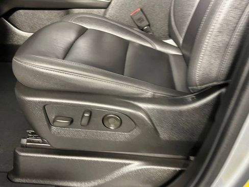 Used 2025 Chevrolet Tahoe Z71 image 25