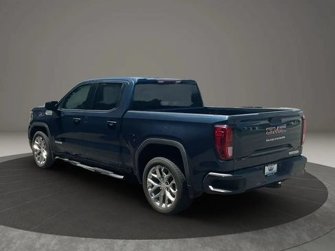 Used 2020 GMC Sierra 1500 Elevation w/ Elevation Value Package RWD image 3