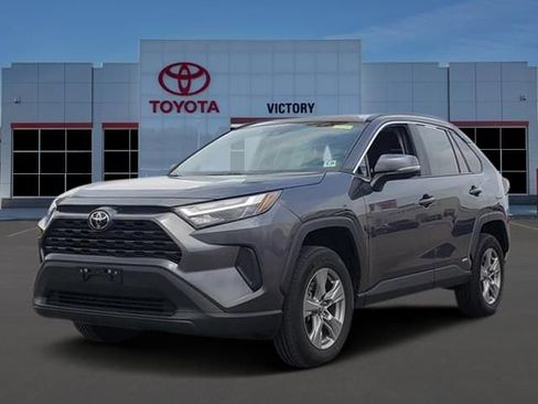 Used 2025 Toyota RAV4 XLE image 1