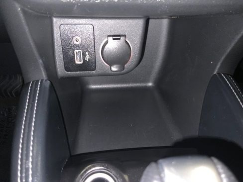 Used 2020 Nissan Kicks SV image 16