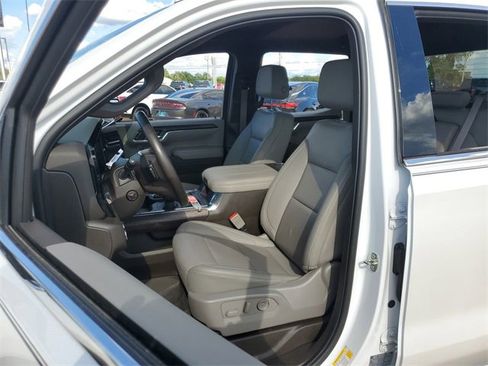 Certified 2023 GMC Sierra 1500 SLT image 19